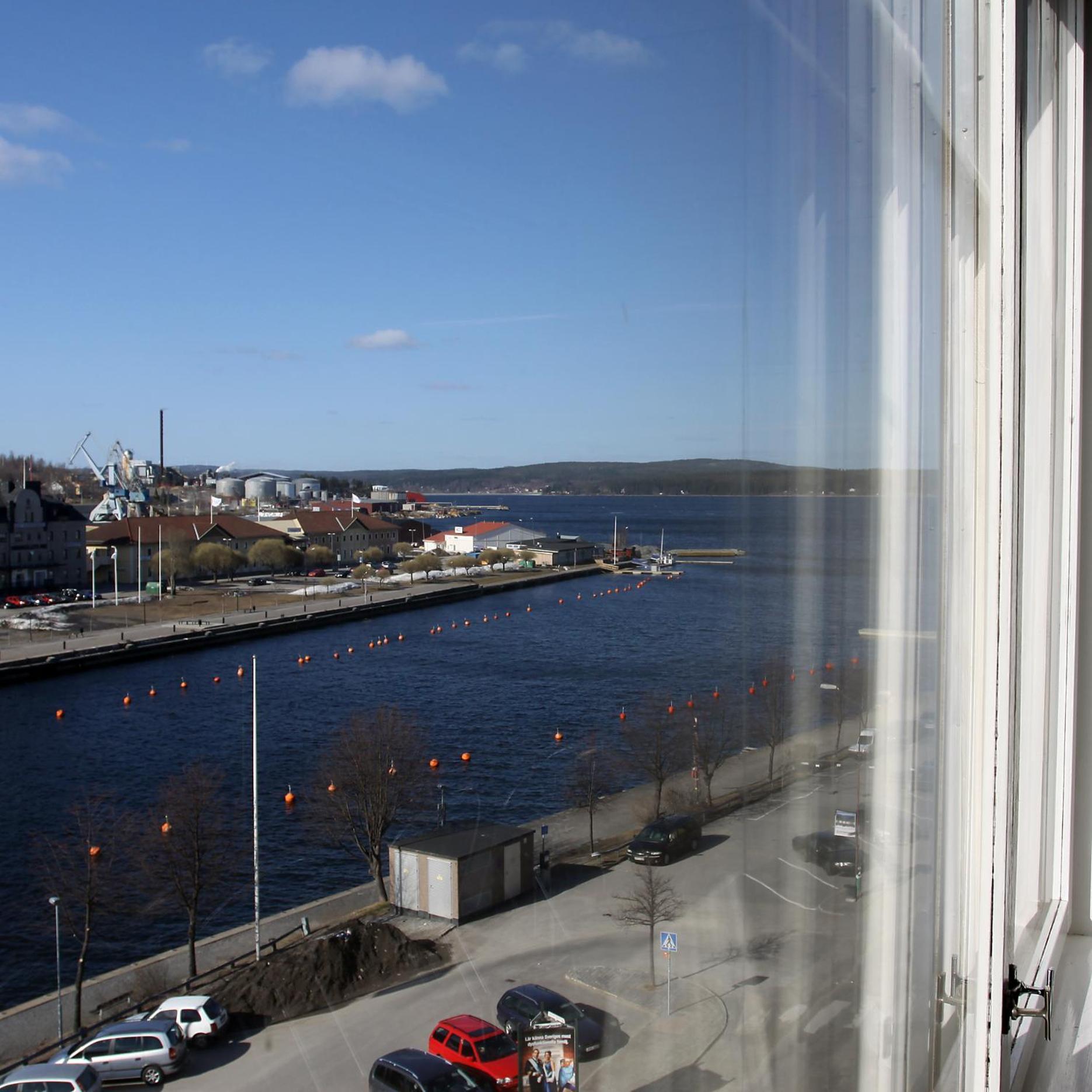 First Hotel Stadt แฮร์เนอซันด์ ภายนอก รูปภาพ
