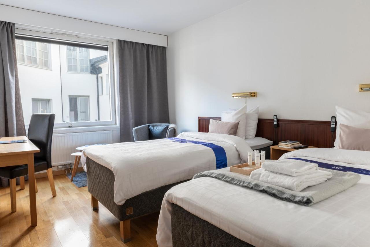 First Hotel Stadt แฮร์เนอซันด์ ภายนอก รูปภาพ