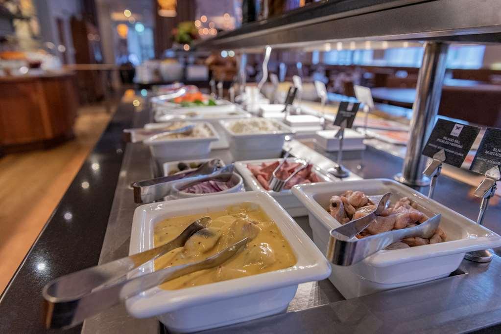 First Hotel Stadt แฮร์เนอซันด์ ร้านอาหาร รูปภาพ